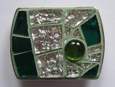 belt buckle with silver and green glass, 50 x 38 mm