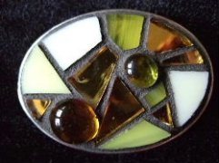 belt buckle with yellow and golden glass, 53 x 38 mm